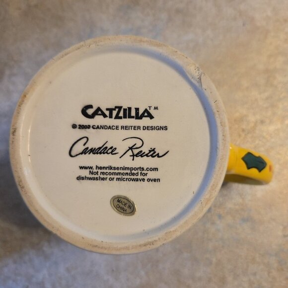 Large 16 Oz Catzilla Cats and Snowmen Coffee Cup 2002 Candace Reiter Ceramic - Picture 8 of 10
